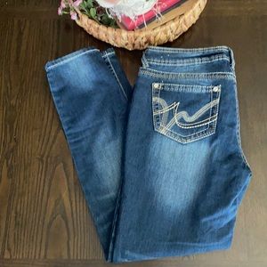 Wallflower jeans